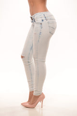Skinny Jeans - Light Wash